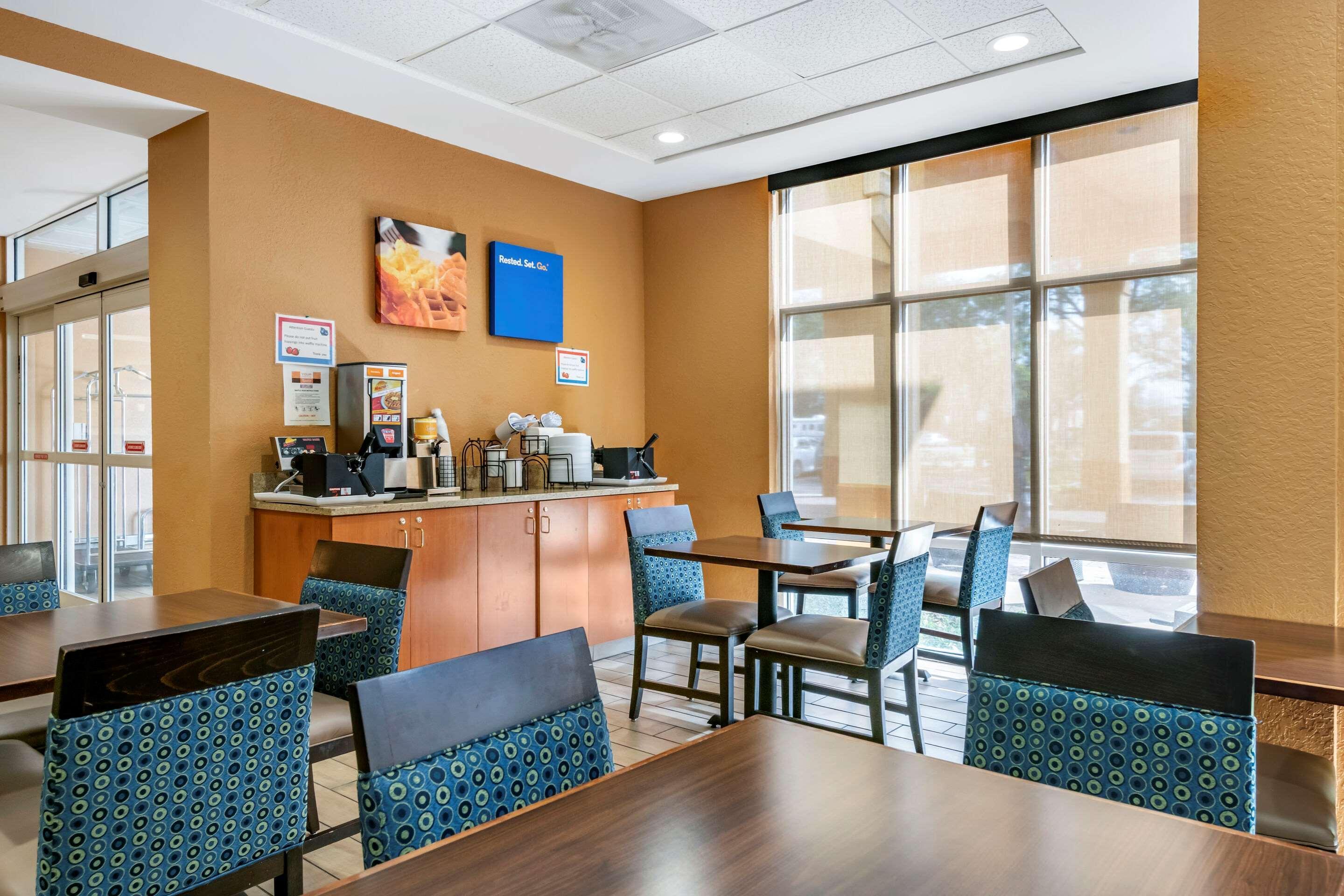 Comfort Inn & Suites Orlando North Санфорд Екстериор снимка