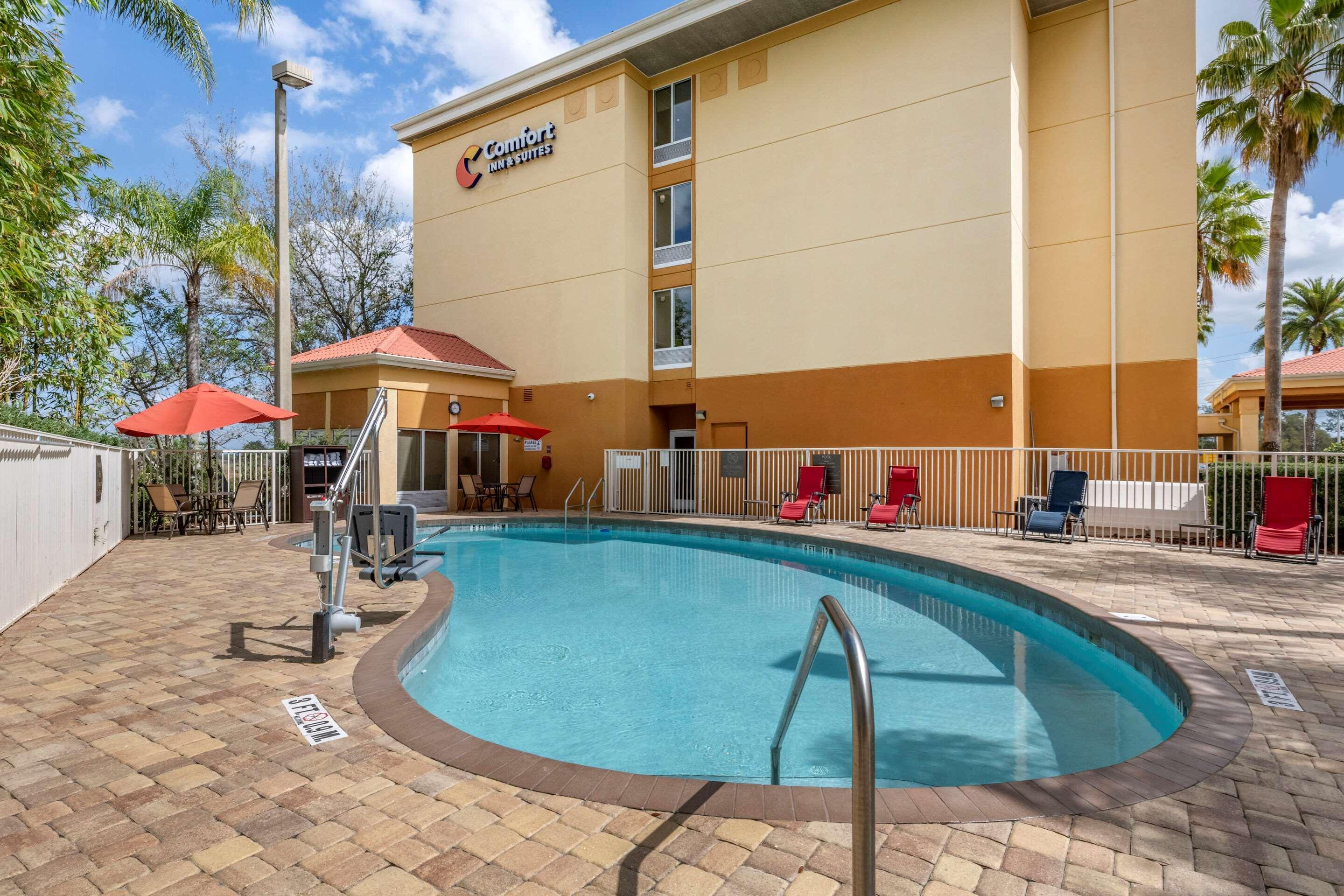 Comfort Inn & Suites Orlando North Санфорд Екстериор снимка